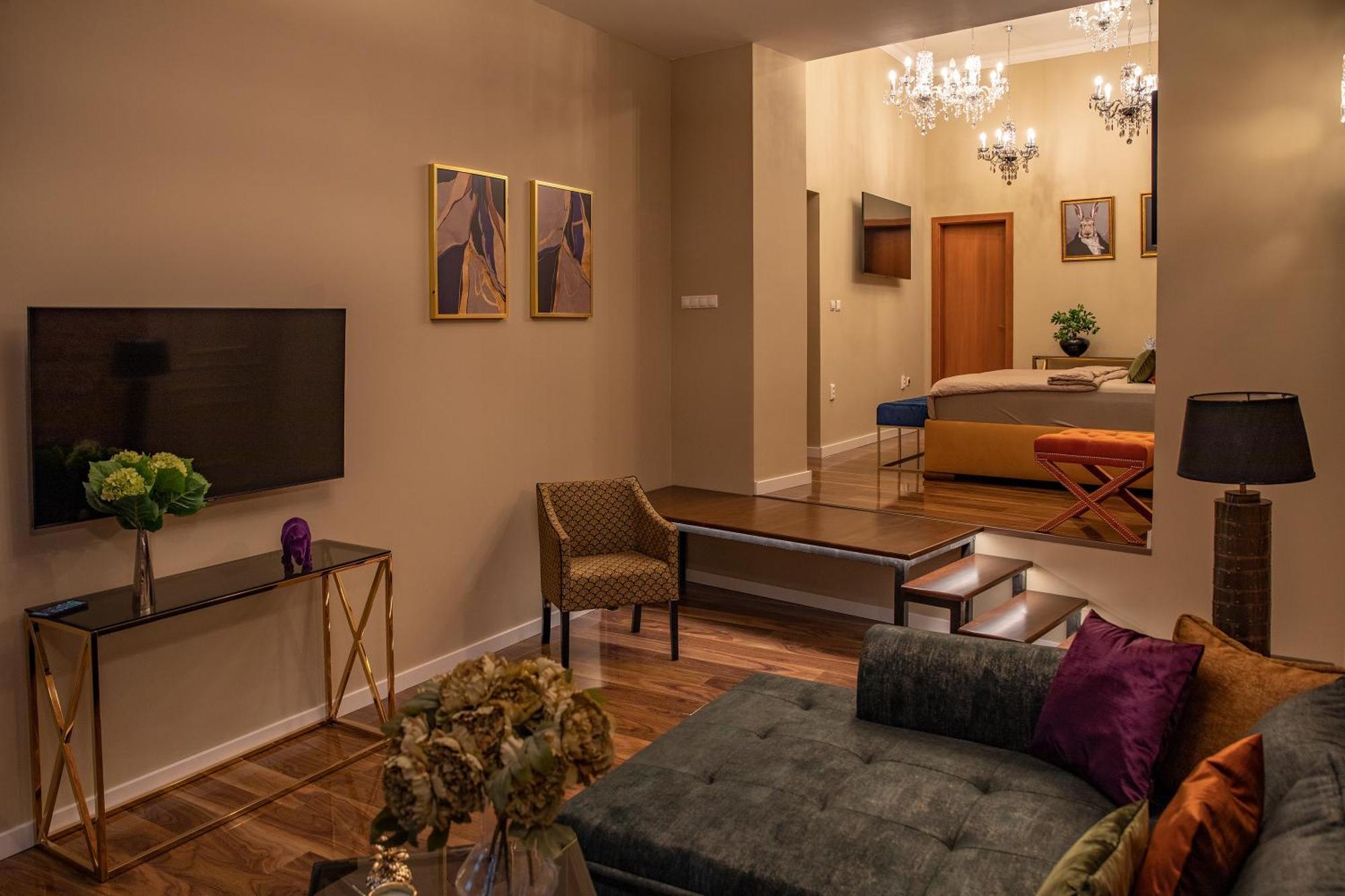 Hotel Capital With Private Wellness Νίτρα Εξωτερικό φωτογραφία