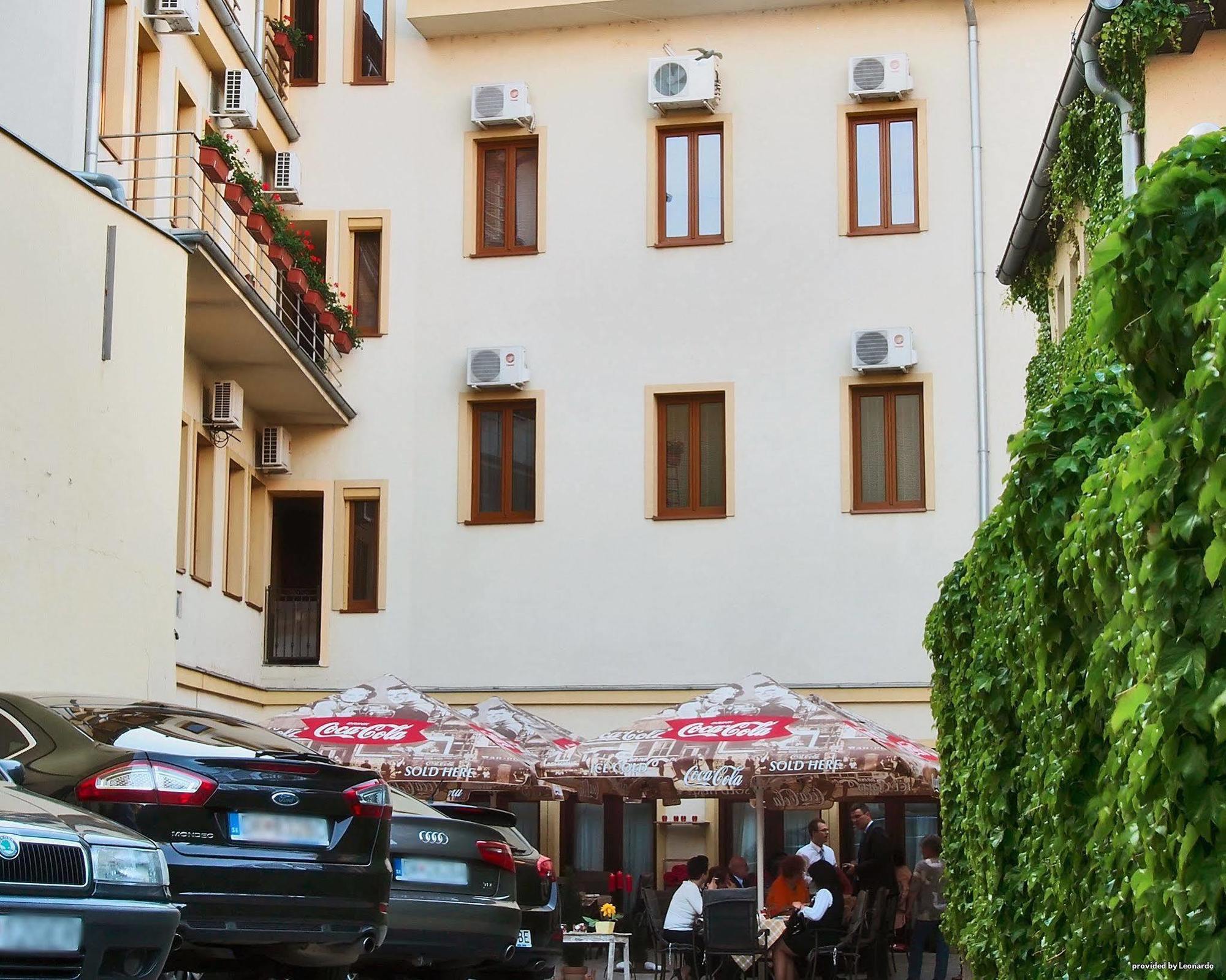 Hotel Capital With Private Wellness Νίτρα Εξωτερικό φωτογραφία
